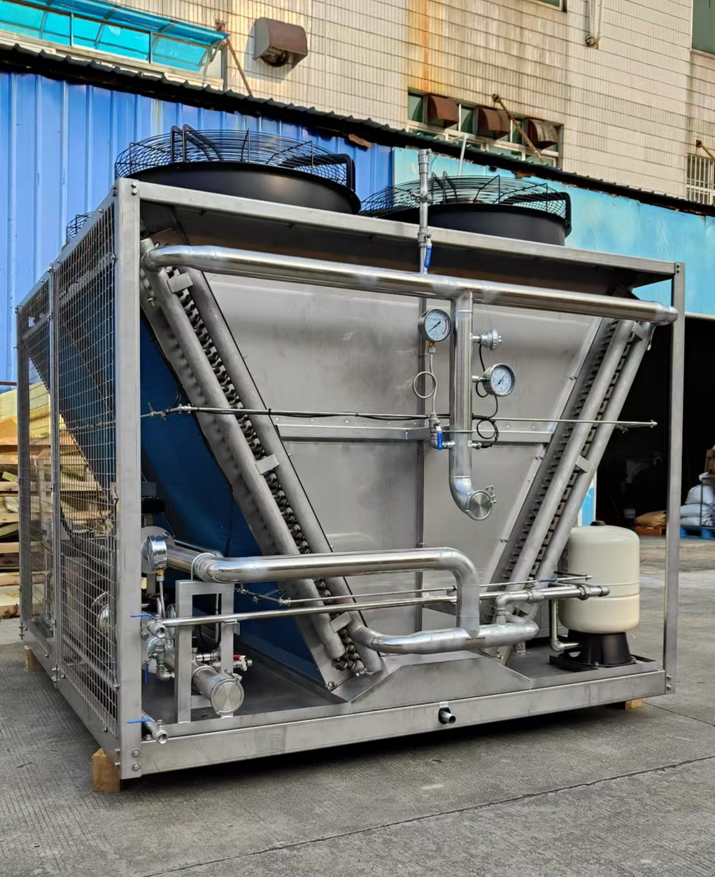 Heavy-Duty Cooling Robust Dry Coolers for Power Plants and Large-Scale Industries Built to Last