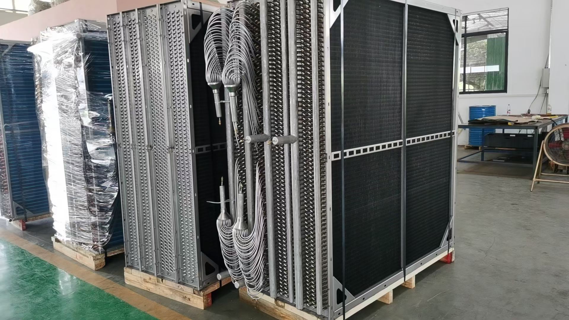 Longitudinal Finned Tube Heat Exchanger for High Efficiency Heat Transfer